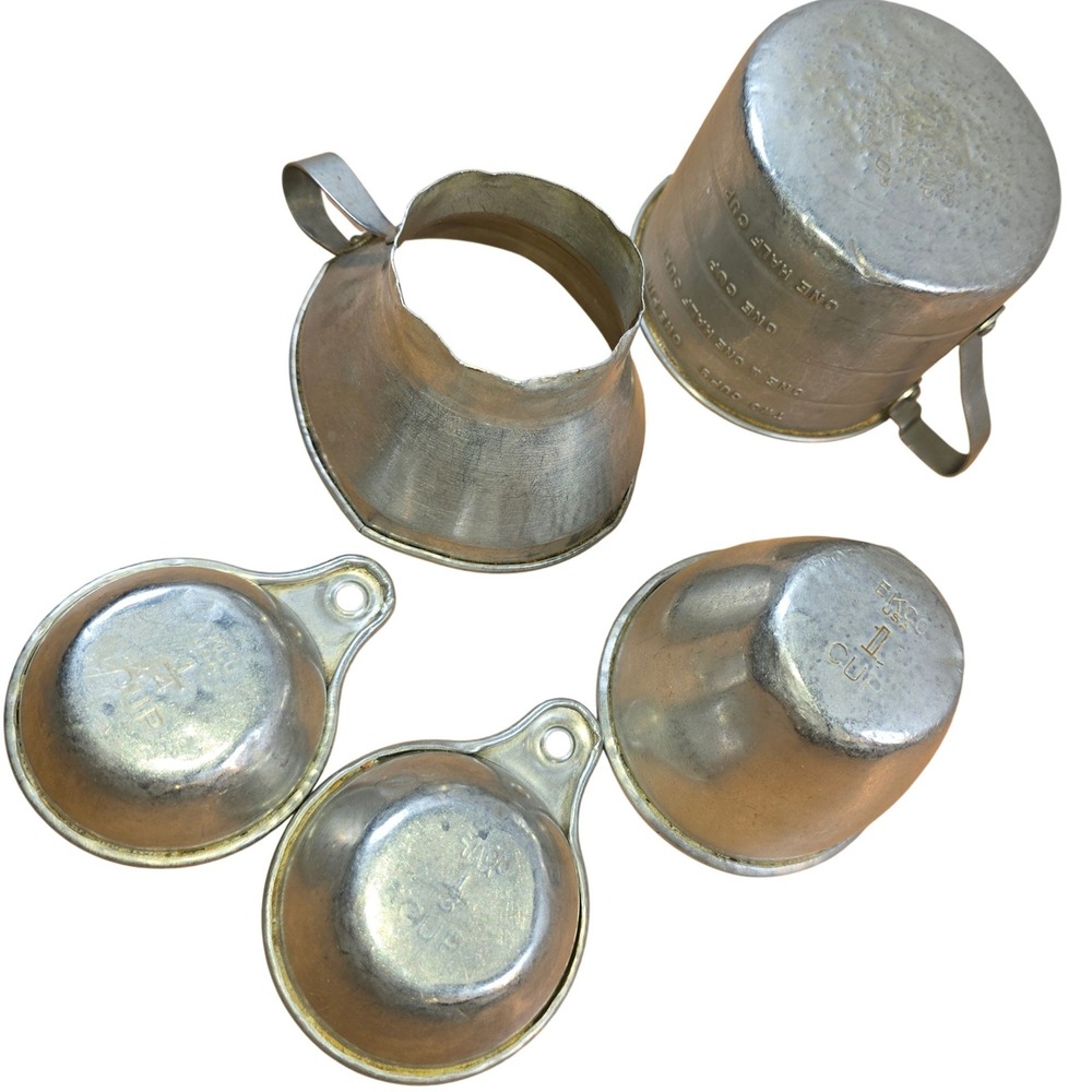 EKCO Aluminum Tab Handle Measuring Cups FARMHOUSE KITCHEN DECOR Vintage USA